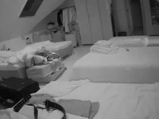 Camsoda Best Webcam of voyeurcam-julmodels-bed-3