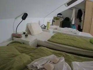 Camsoda Sex Cam of voyeurcam-julmodels-bed-4