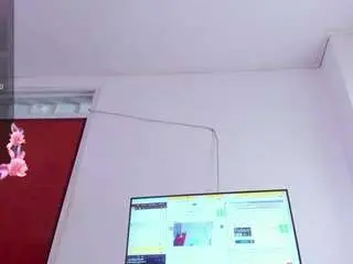 Camsoda Sex Cam of laaura-velez