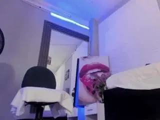 Camsoda Free Porn Cam of aileenkeys