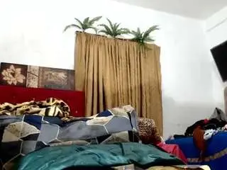 Camsoda Nude Webcam of elcaballeronegro