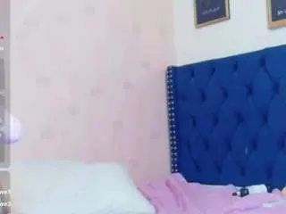 Camsoda Sex Chat of petitelittleebonyy