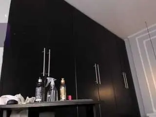 Camsoda Private Sex Chat of violeta-olsen