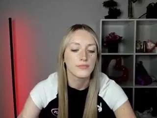 Camsoda Watch Live Sex Cams of evelynblond