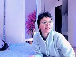 Camsoda Nude Webcam of calioperoux