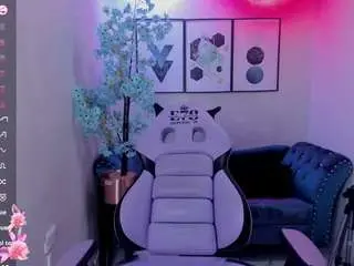 Camsoda Nude Webcam of tamaragrays