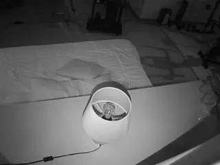 Camsoda Nude Webcam of voyeurcam-jb-office-2