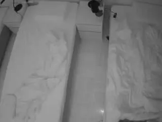 Camsoda Sex Cam of voyeurcam-julmodels-bed-5
