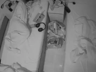 Camsoda Live Porn of voyeurcam-julmodels-bed-5