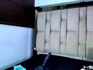 Camsoda Sex Cam of samy-grey01