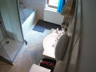 Camsoda Live Sex of voyeurcam-julmodels-bath-2nd-2