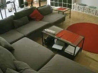 Camsoda Adult Webcam of voyeurcam-julmodels-living-3