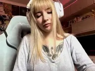 Camsoda Free Porn Cam of alycianarine