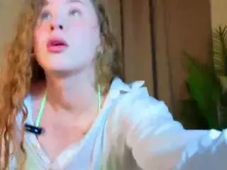 Camsoda Best live sex cam show of elsiee-cuttiess