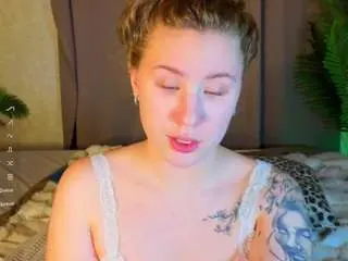 Camsoda Adult Video Chat of elsiee-cuttiess