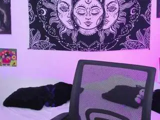 Camsoda Nude Webcam of salome-sweett