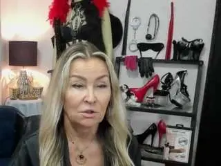 Camsoda Sex Cam of luxcrystal