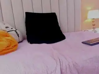 Camsoda Watch Live Sex Cams of mia-thompson-1
