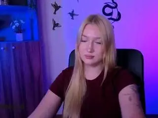 Camsoda Sex Chat of playful-sophie