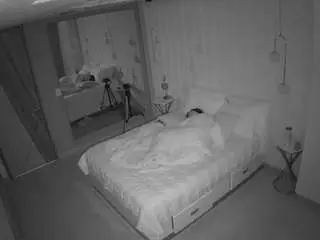 Camsoda Nude Webcam of voyeurcam-casa-salsa-bedroom-2