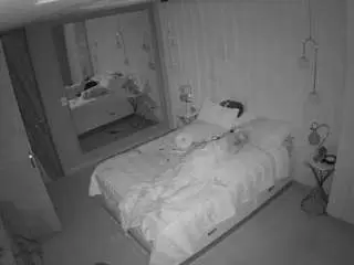 Camsoda Adult Webcams of voyeurcam-casa-salsa-bedroom-2