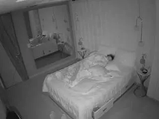 Camsoda Sex Chat of voyeurcam-casa-salsa-bedroom-2