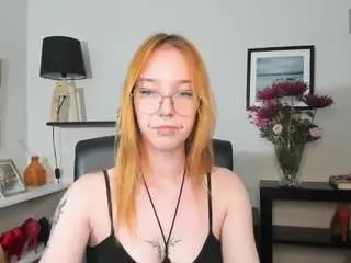 Camsoda Adult Webcams of sonyaflirt