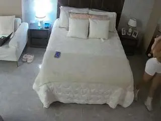 Camsoda Adult Webcams of voyeurcam-casa-salsa-bedroom-3
