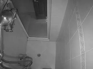 Camsoda Adult Webcam of voyeurcam-baileybase-shower