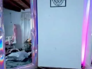 Camsoda Nude Webcam of jenndy-lockhart