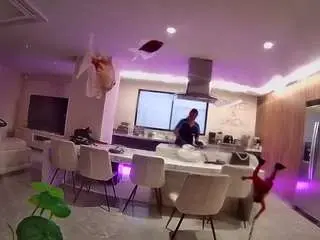 Camsoda Free Porn Cam of voyeurcam-casa-salsa-fishtank