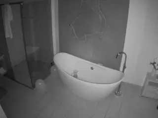 Camsoda Free Live Porn of voyeurcam-casa-salsa-bathroom-5