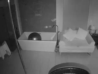 Camsoda Live Sex of voyeurcam-casa-salsa-bathroom-3