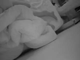 Camsoda Sex Cam of voyeurcam-julmodels-whitebed-4