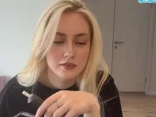 Camsoda Sex Chat of penelopemitchell