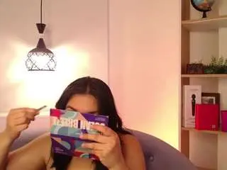 Camsoda Adult Webcam of paulina-coxx