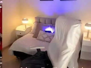 Camsoda Watch Live Sex Cams of sheyla-hills