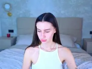 Camsoda Free Live Porn of snowwhiteee