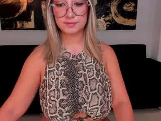 Camsoda Free Porn Cam of novasinclairx