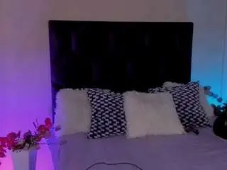 Camsoda Nude Webcam of gin-fox