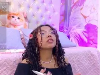 Camsoda Free Porn Cam of angeline-scot