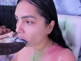 Camsoda Free Live Porn of evelinn-belen