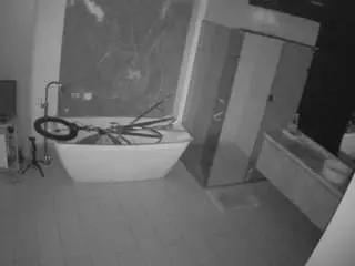 Camsoda Live Sex Cam of voyeurcam-casa-salsa-bathroom-4
