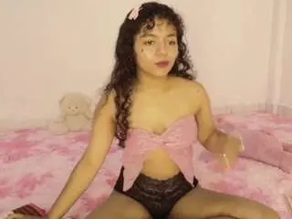Camsoda Nude Webcam of winnifergonzalez