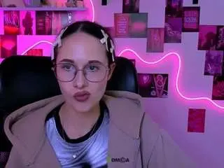 Camsoda Private Sex Chat of mona-cloud