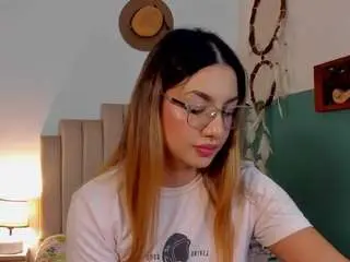 Camsoda Free Live Porn of little-tequila3