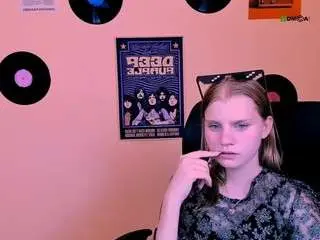 Camsoda Free Porn Cam of bella-sky