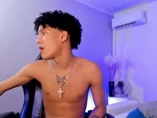 Camsoda Watch Live Sex Cams of adam-walker90