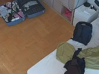 Camsoda Private Sex Chat of voyeurcam-julmodels-bed-7