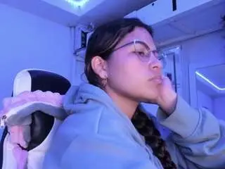 Camsoda Best live sex cam show of lady-brownnnn